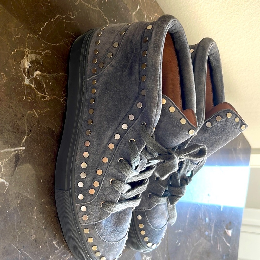 Laurence Decade Sneakers
